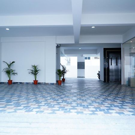 Kondapur  Enkay Service Apartments מראה חיצוני תמונה