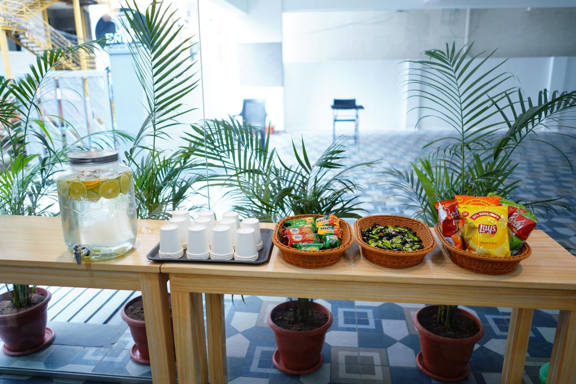 Kondapur  Enkay Service Apartments מראה חיצוני תמונה